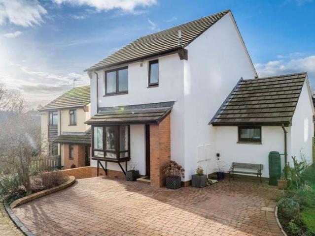 3 Bedroom Detached House