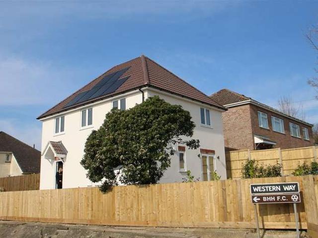 3 Bedroom Detached House