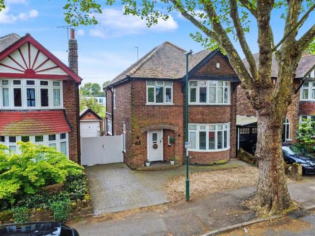 3 Bedroom Detached House