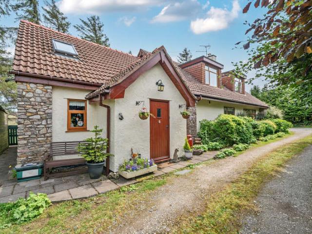 3 Bedroom Detached House