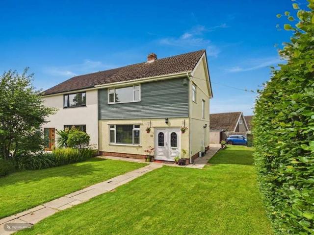 3 Bedroom Detached House