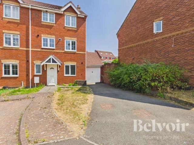 3 Bedroom Detached House