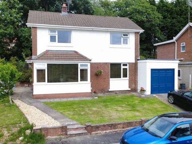 3 Bedroom Detached House