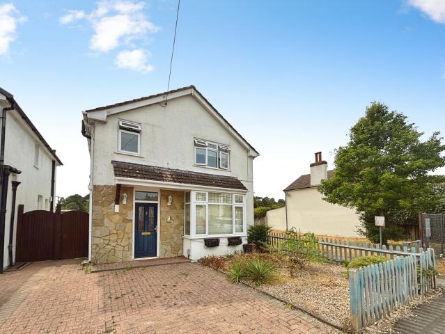 3 BEDROOM Detached House