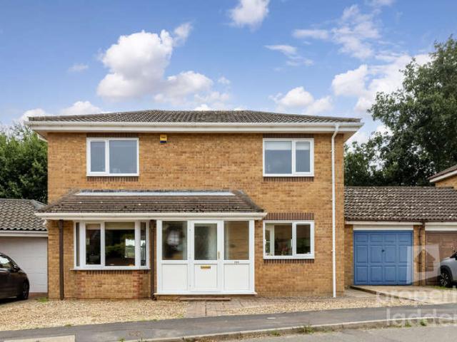 3 Bedroom Detached House