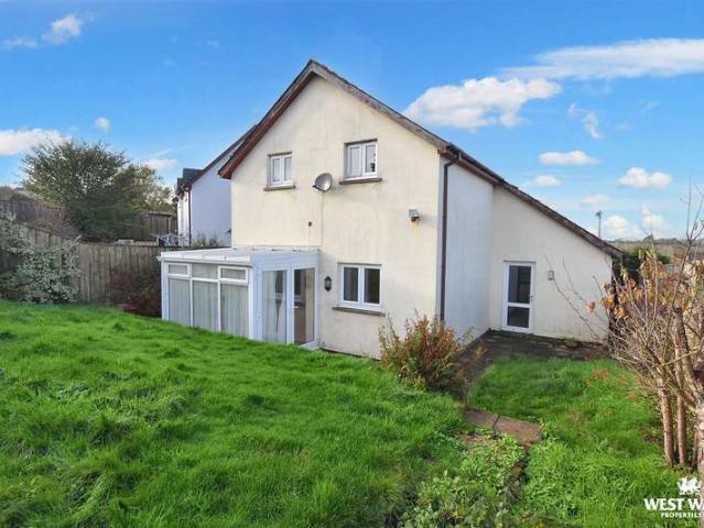 3 Bedroom Detached House