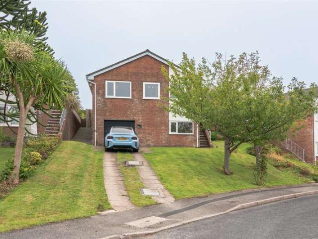 3 Bedroom Detached House