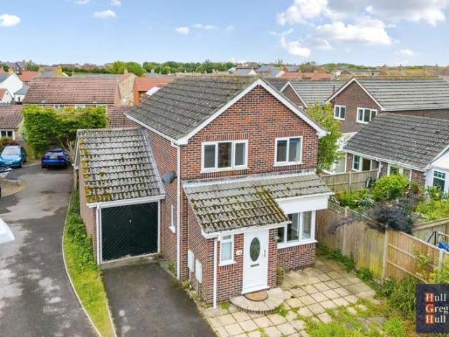 3 Bedroom Detached House