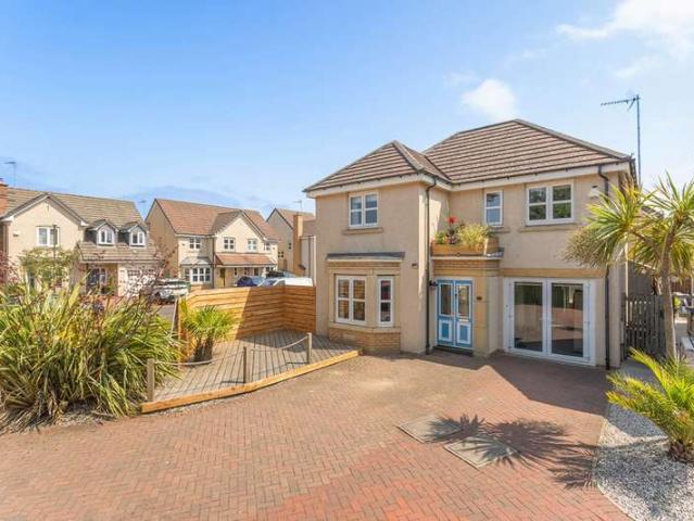 3 Bedroom Detached House