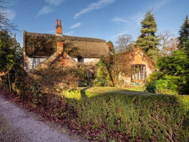3 Bedroom Detached House