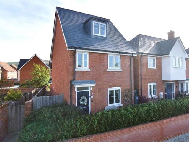3 Bedroom Detached House