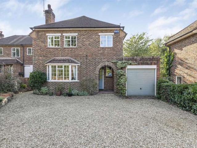 3 Bedroom Detached House