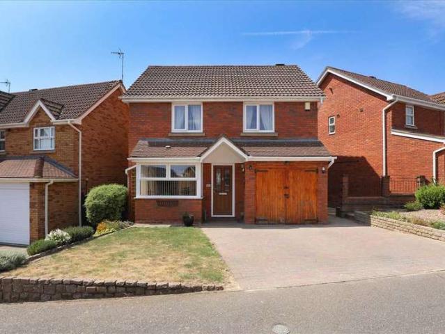 3 Bedroom Detached House