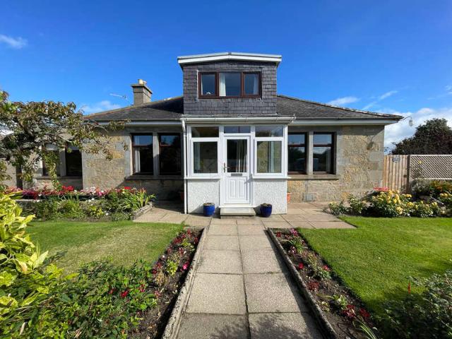 3 Bedroom Detached House
