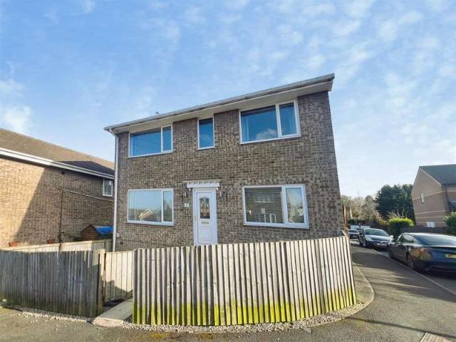 3 Bedroom Detached House