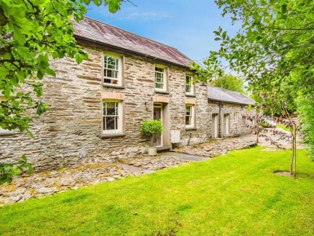 3 Bedroom Detached House