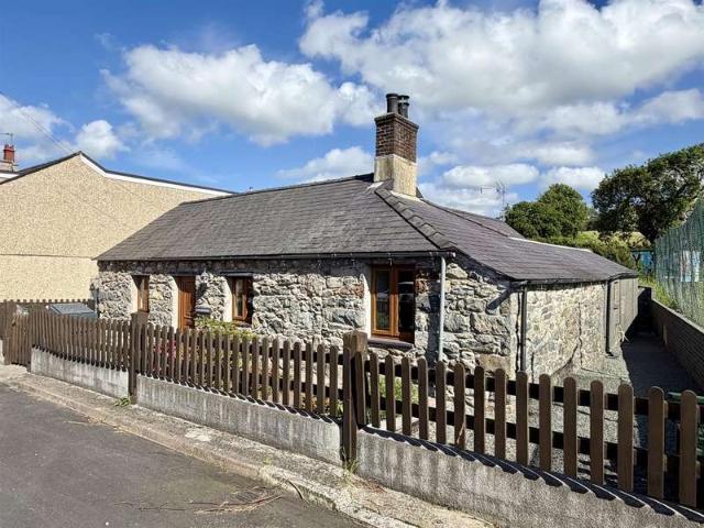 3 Bedroom Detached House