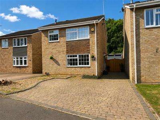 3 Bedroom Detached House