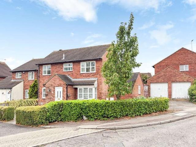 3 Bedroom Detached House