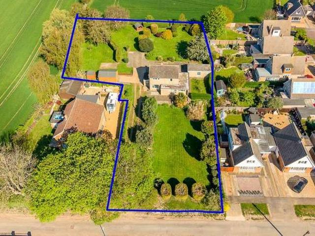 4 Bedroom Detached House