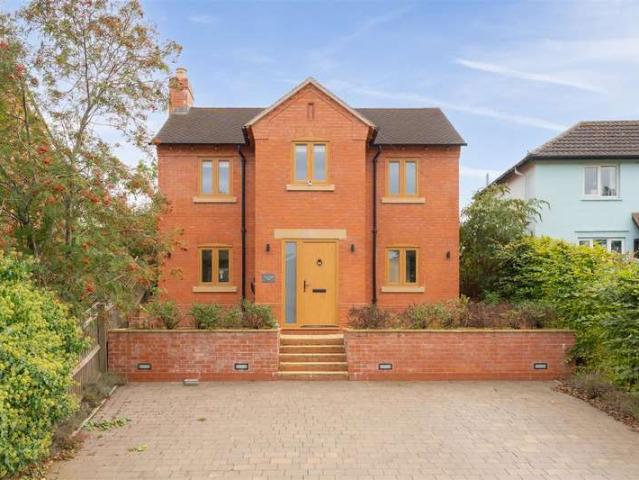 3 Bedroom Detached House