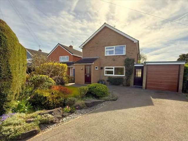 3 Bedroom Detached House
