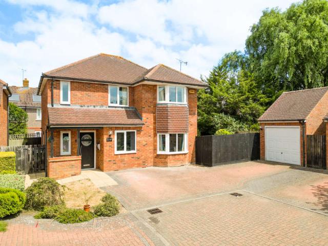 3 Bedroom Detached House
