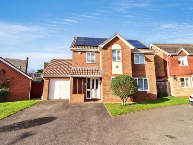 3 Bedroom Detached House