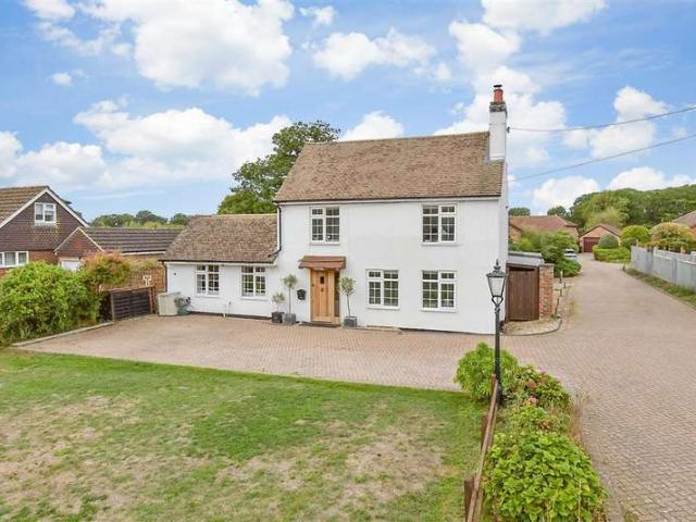3 Bedroom Detached House