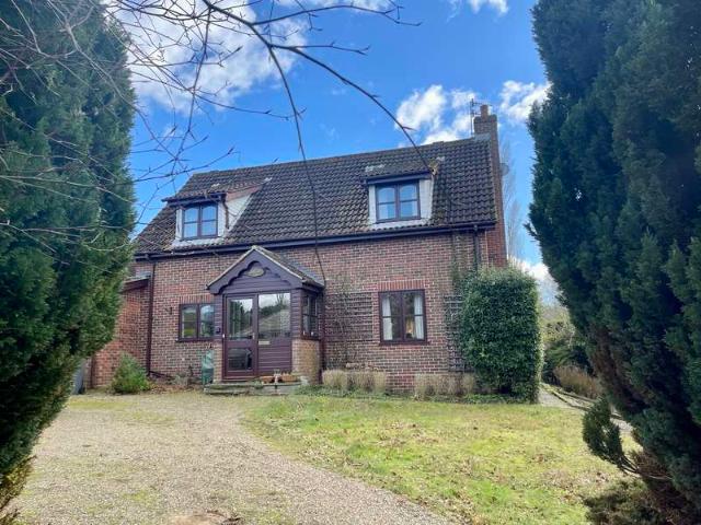 3 Bedroom Detached House