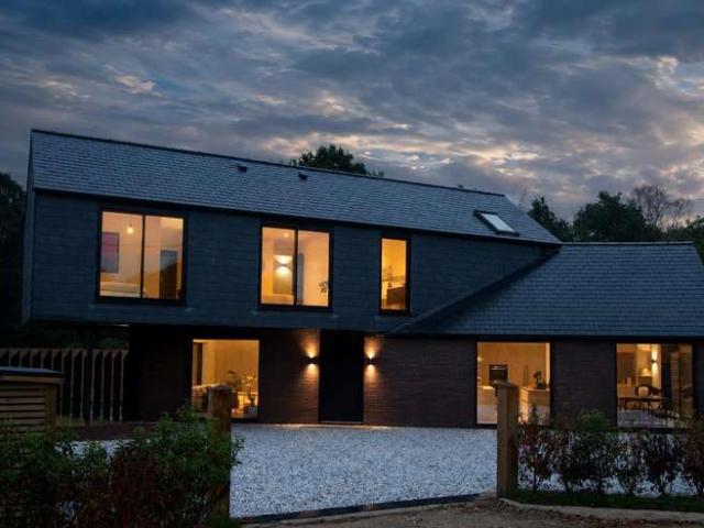 3 Bedroom Detached House