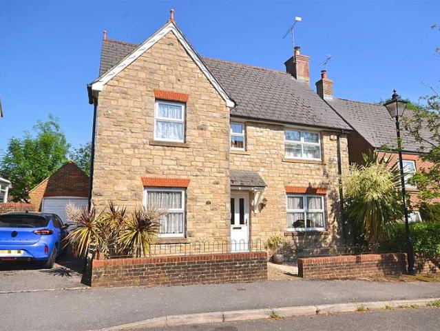 3 Bedroom Detached House
