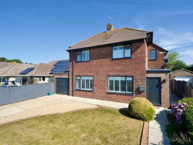 3 Bedroom Detached House