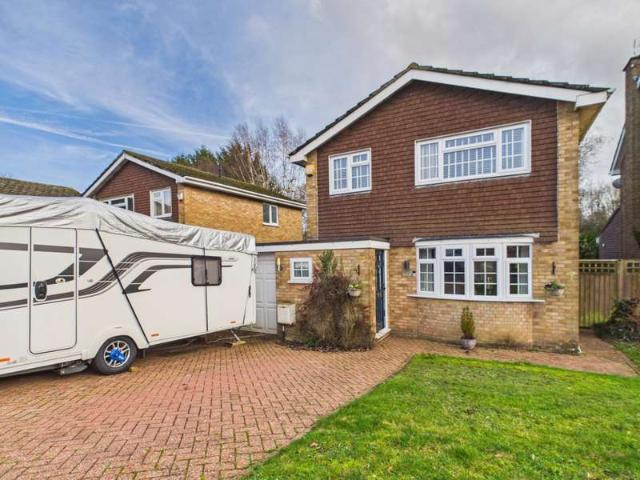 3 Bedroom Detached House