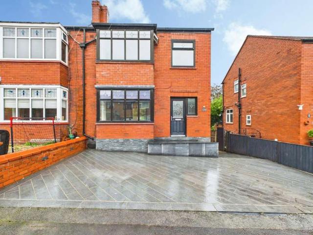 3 Bedroom Detached House