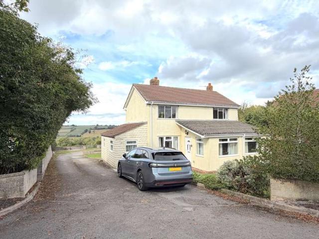 3 Bedroom Detached House