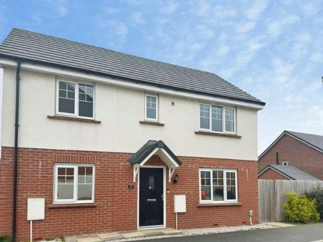 3 Bedroom Detached House