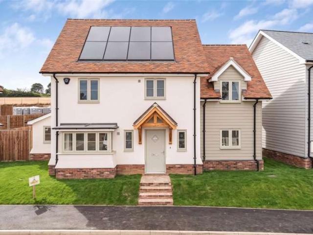 3 Bedroom Detached House