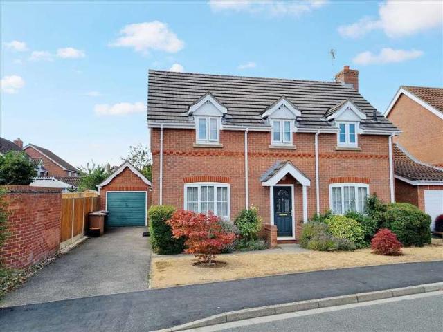 3 Bedroom Detached House