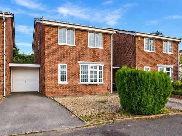 3 Bedroom Detached House