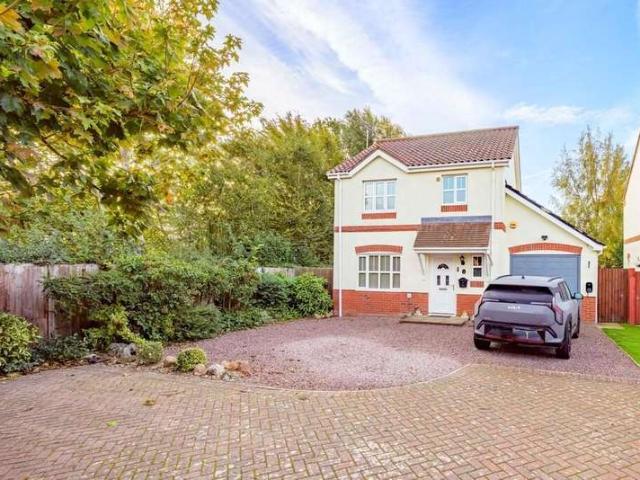 3 Bedroom Detached House