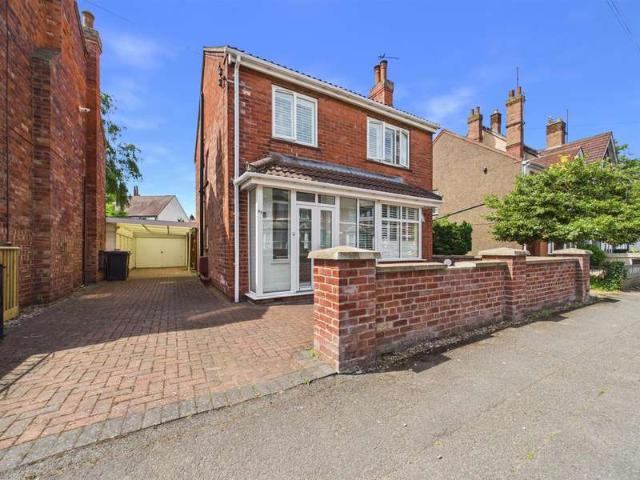 3 Bedroom Detached House