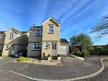 3 Bedroom Detached House