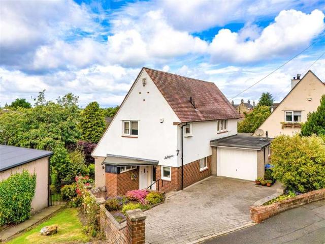3 Bedroom Detached House