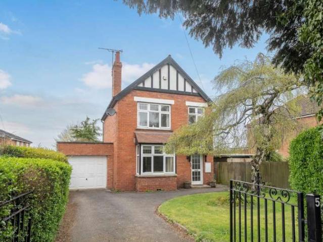 3 Bedroom Detached House