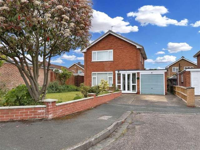 3 Bedroom Detached House