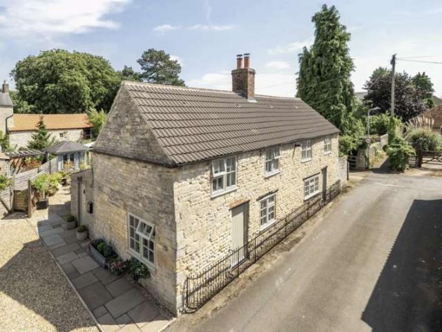 3 Bedroom Detached House