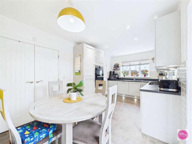 3 Bedroom Detached House