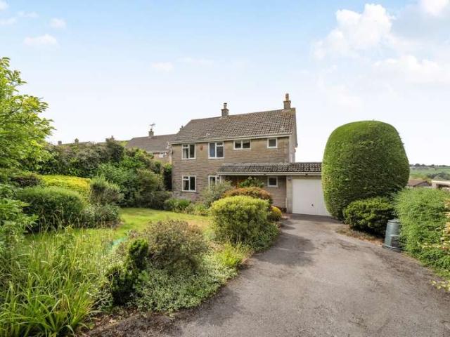 3 Bedroom Detached House