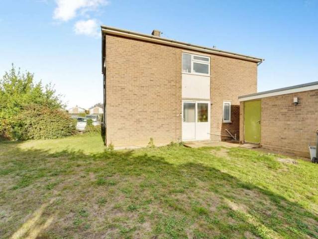 3 Bedroom Detached House